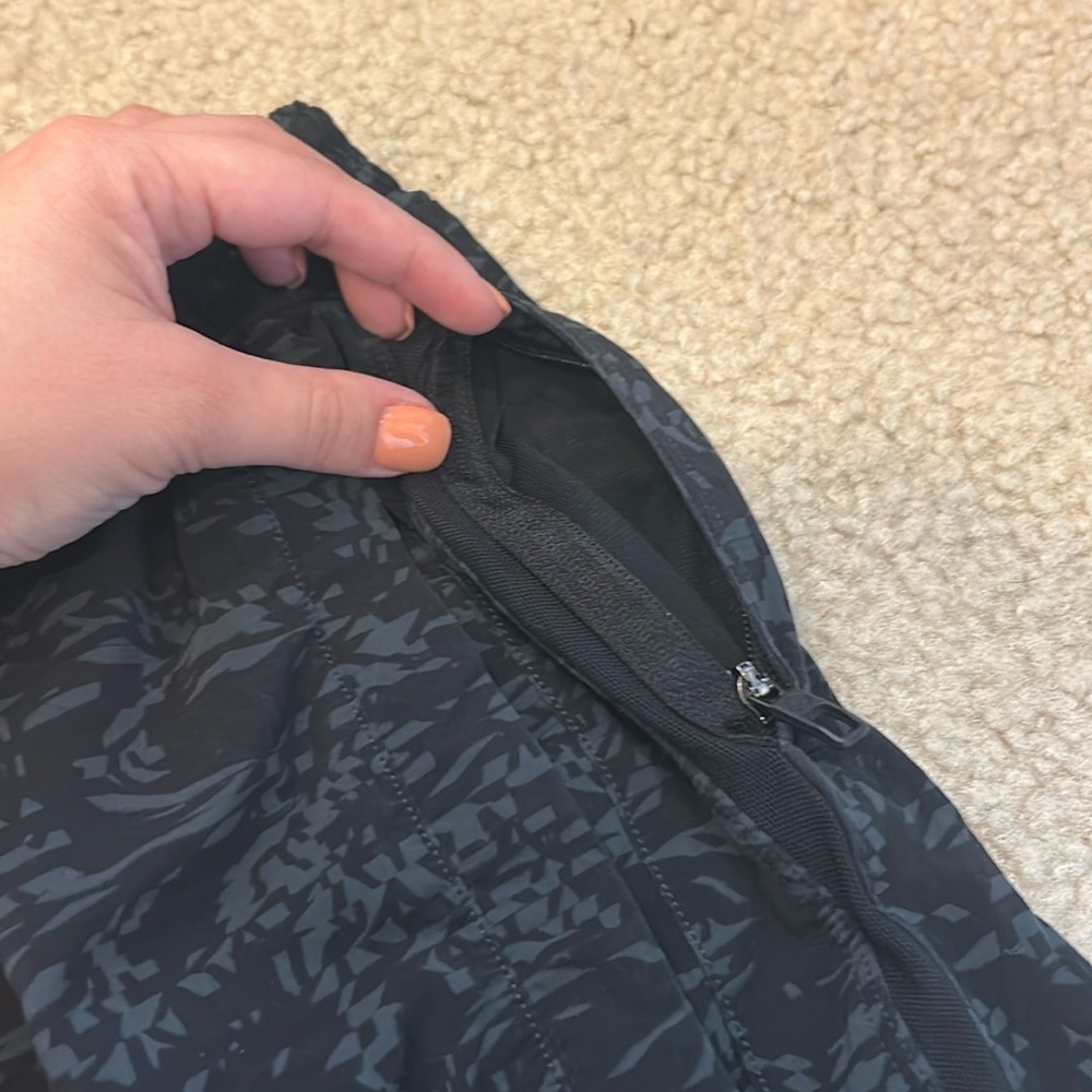 Lululemon Pace Breaker Short 9" Transmission Darkside Black - Picture 5 of 12